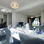 4 Bedroom Lovely In *
