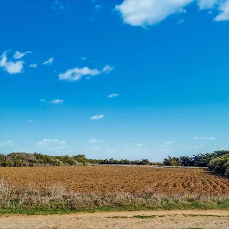 4 Bedroom Awesome In