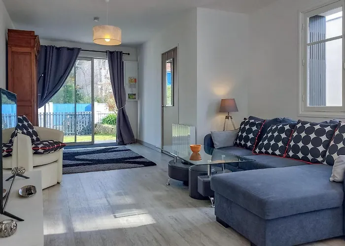 4 Bedroom Awesome In