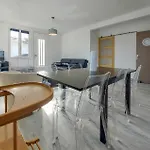 Holiday home 4 Bedroom Lovely In Royan