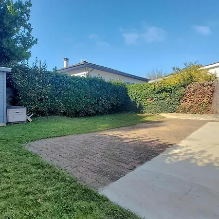 Holiday home 4 Bedroom Awesome In