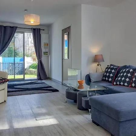 4 Bedroom Awesome In