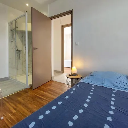 4 Bedroom Awesome In Holiday home